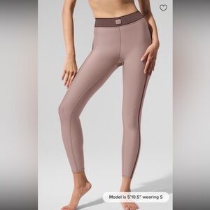 alo Airlift High-Waist 7/8 Line Up Legging  Taupe Size XS